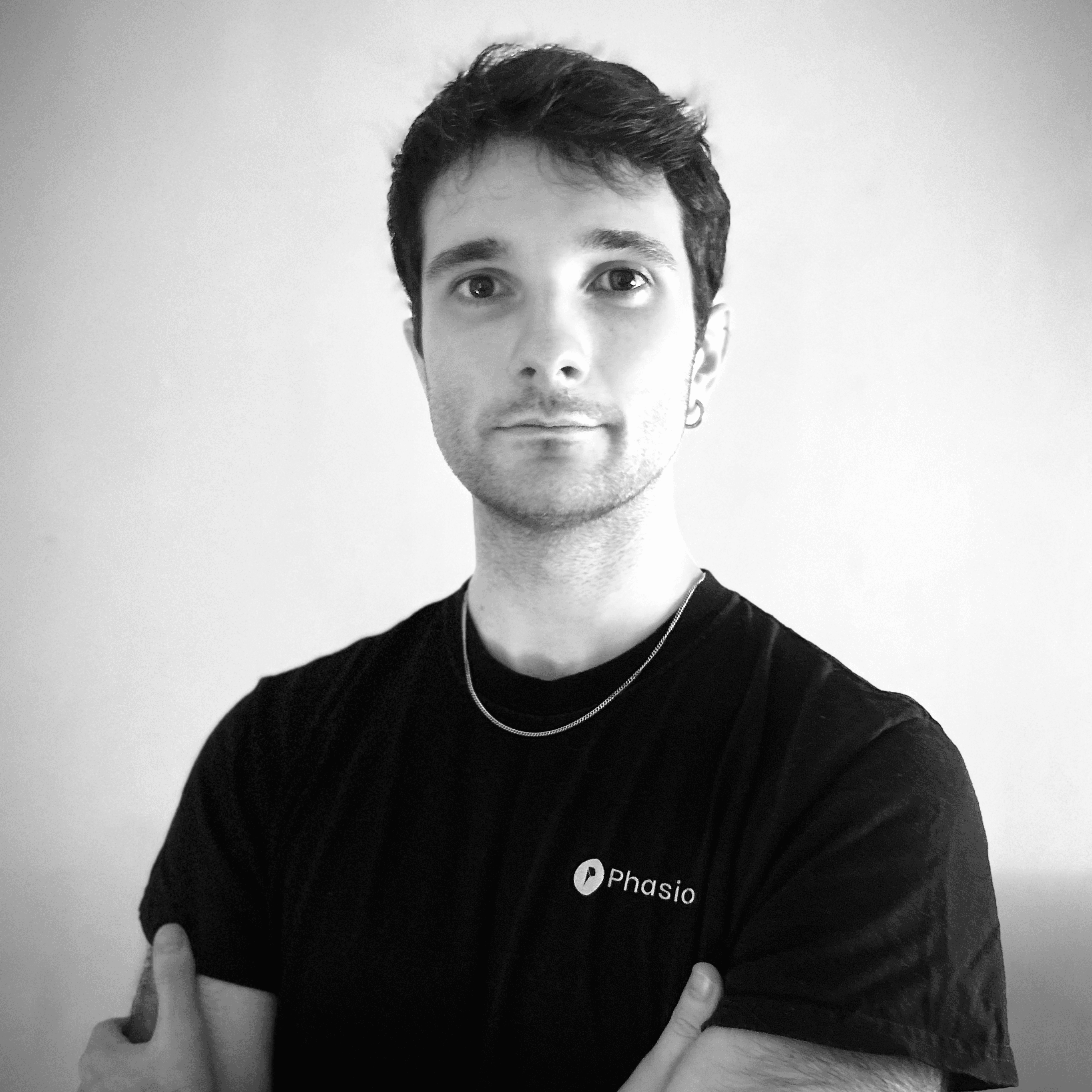 Ross MacPhee headshot